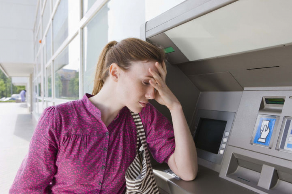 Do bankomatu vložil 16 500 eur v hotovosti, stroj sa vypol a bankovky zhltol: technik, ktorý bol nablízku, nevedel, čo má robiť.
