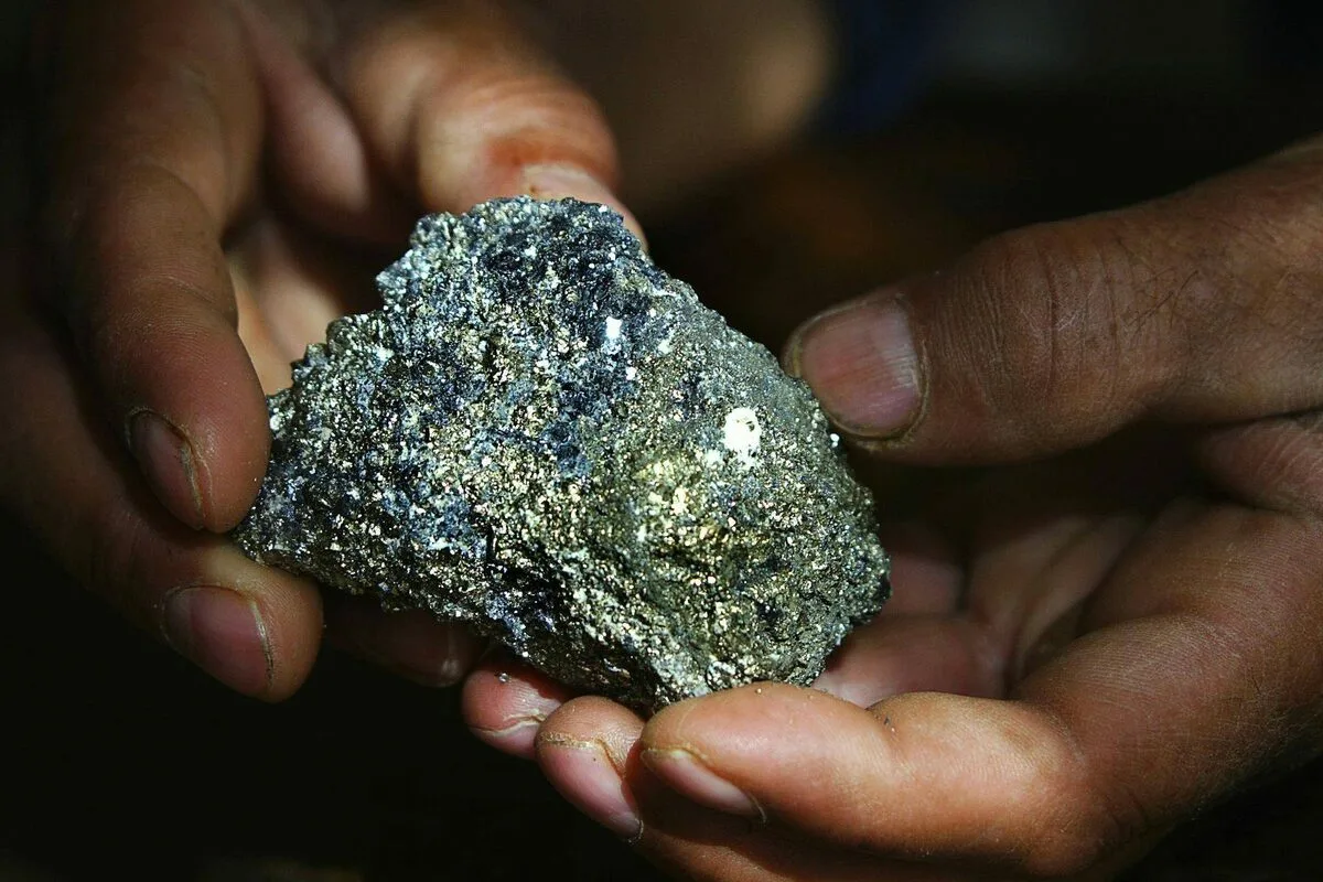 Geologická senzácia: najväčšie ložisko zlata za posledných 30 rokov. 80 miliónov uncí. Bude z neho ťažiť chudobná krajina?