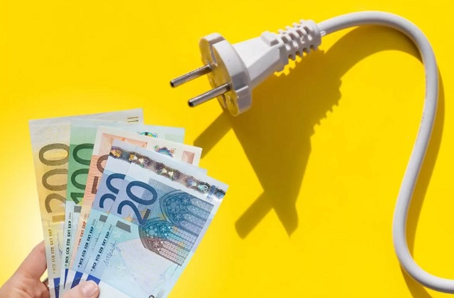 Spotrebič, ktorý spotrebuje najviac elektriny, aj keď je vypnutý, a vy ho musíte vypnúť, aby ste zaň neplatili príliš veľa.
