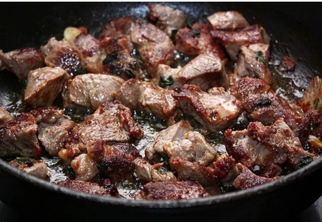 Ani Chimichurri, ani sádru: tajomstvo, ktoré dáva pečené mäso väčšiu chuť