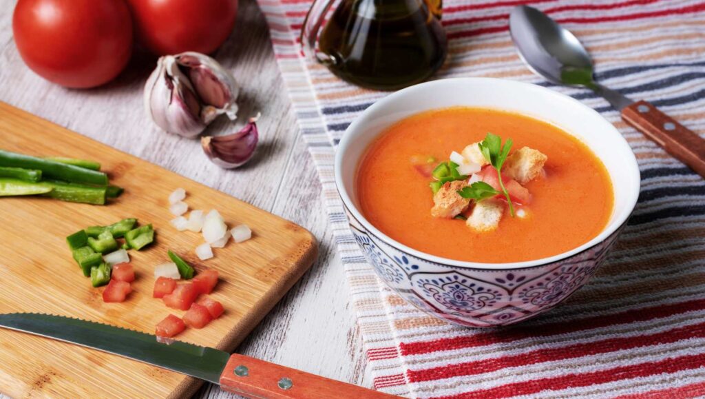Zbohom s Gazpacho: Typický tanier Menorca, ktorý triumfuje za cenu a ingrediencie