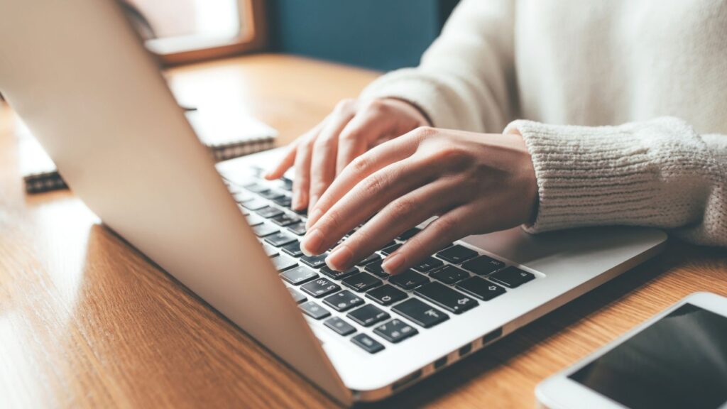Nemyslíte ani o otvorení tohto e -mailu: Je to podvod, ktorý už vyprázdnil tisíce účtov